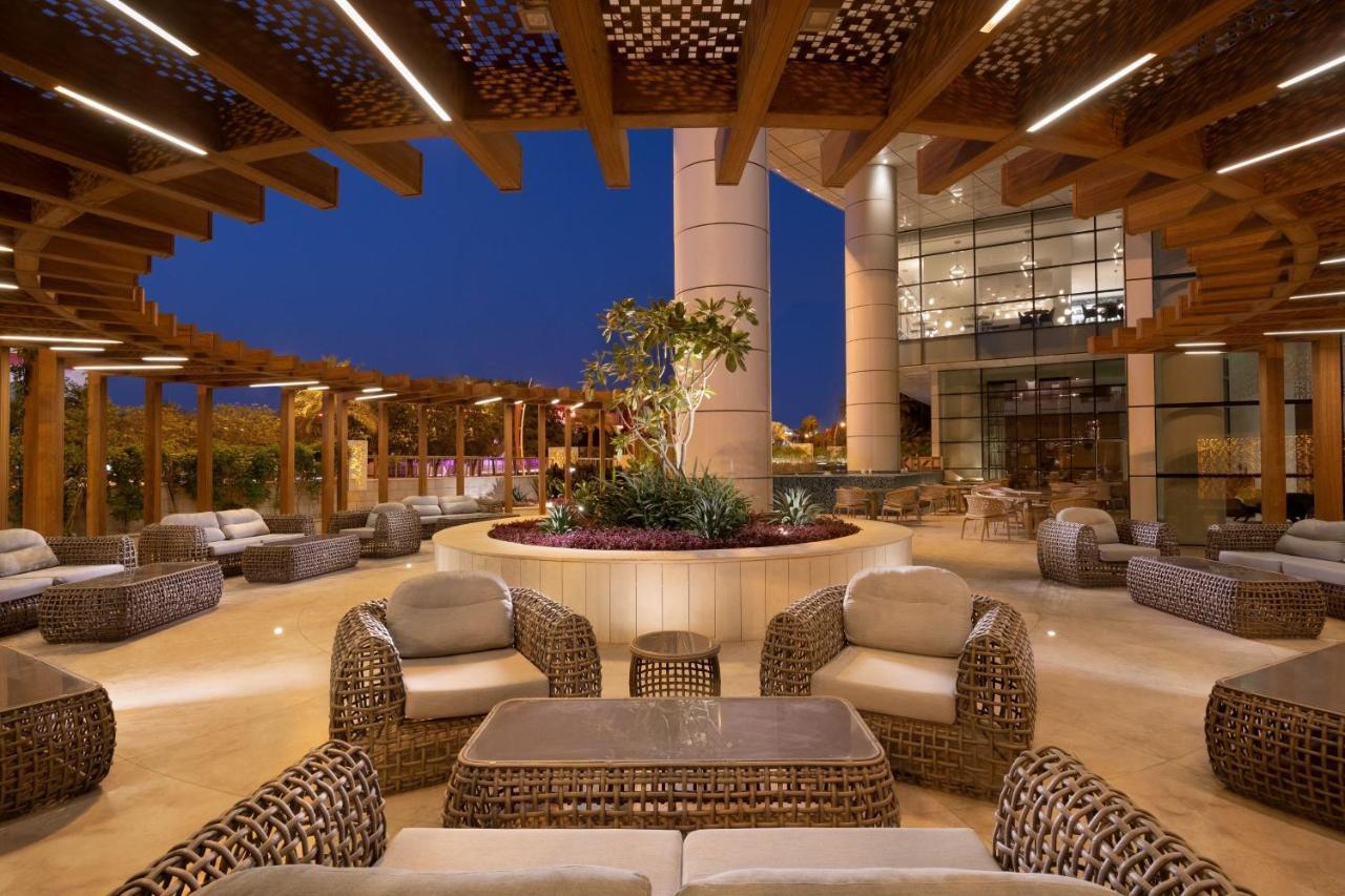 Le Meridien 5*