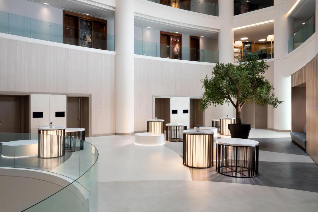 Le Meridien 5*